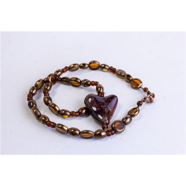 HEART STONE BEADED NECKLACE