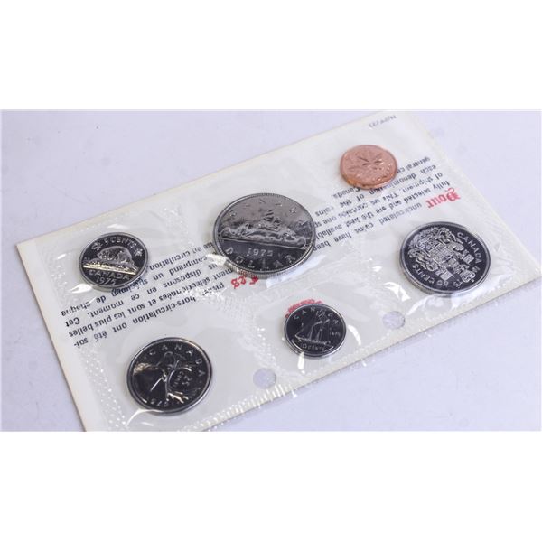 1975 CANADIAN PROOF COIN SET WITH DOLLAR