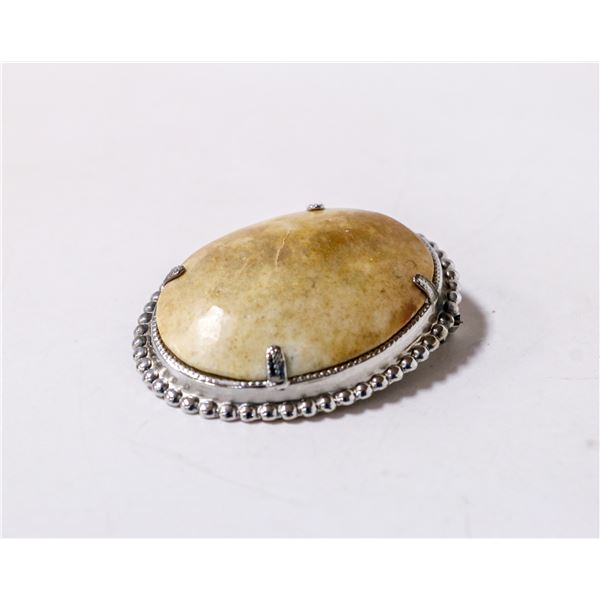 VINTAGE COSTUME JEWELLERY BROOCH