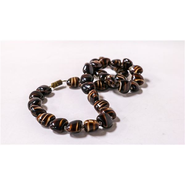 ART GLASS BEADED NECKLACE