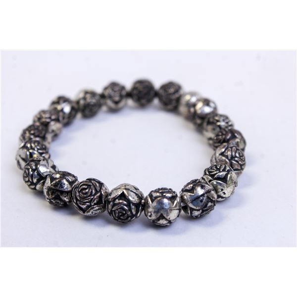 SILVER TONE ROSE BEADED STRETCH BRACELET