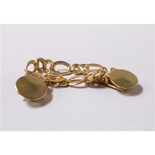 GOLD TONE CAPE CLASP