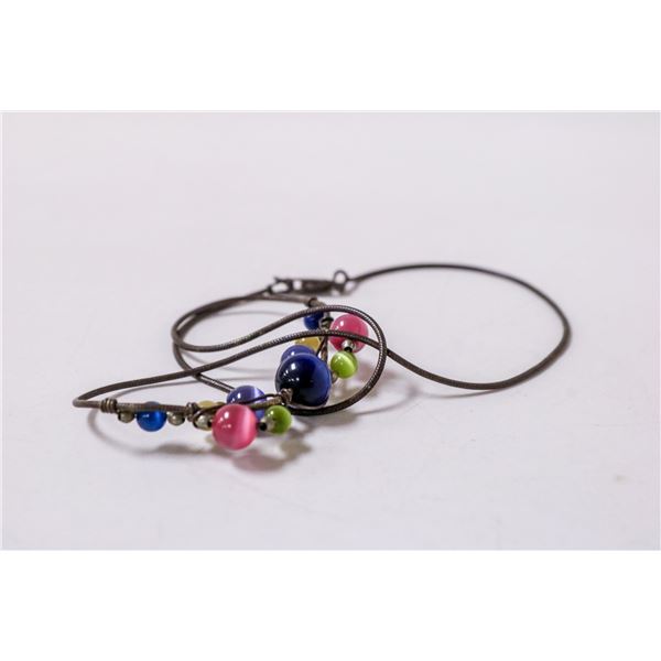 VINTAGE SILVER NECKLACE WITH GLASS COLOURED BEADS