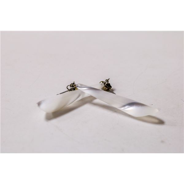 CLEAR CYLINDRICAL LONG EARRINGS