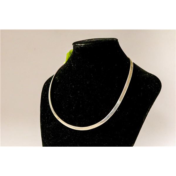 925 SILVER V SHAPED COLLAR NECKLACE