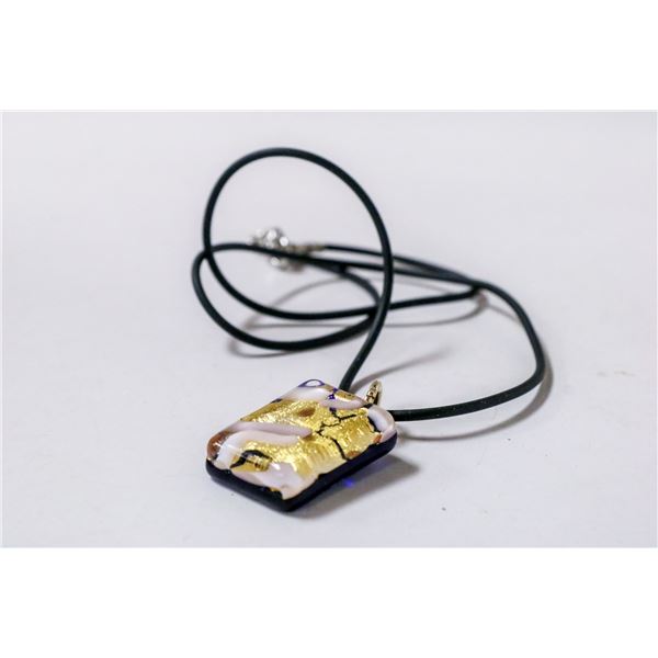 MURANO GLASS PENDANT NECKLACE