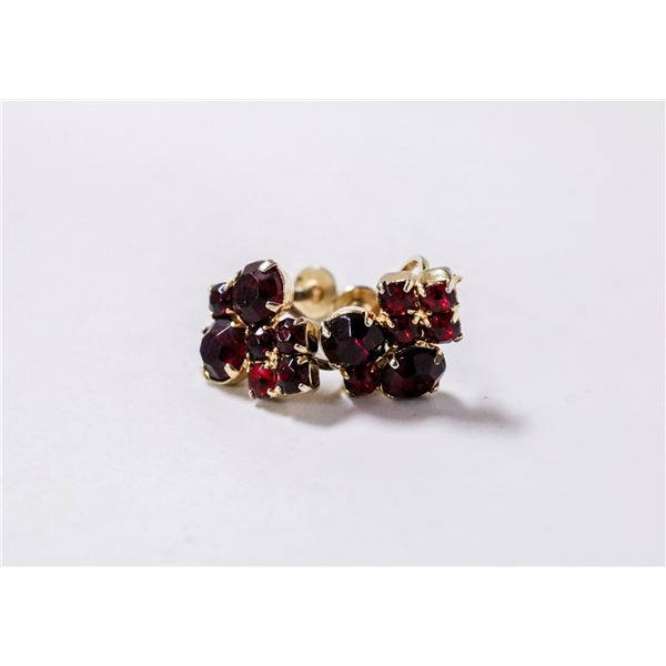 GOLD TONE WITH RED STONE CLIP EARRINGS