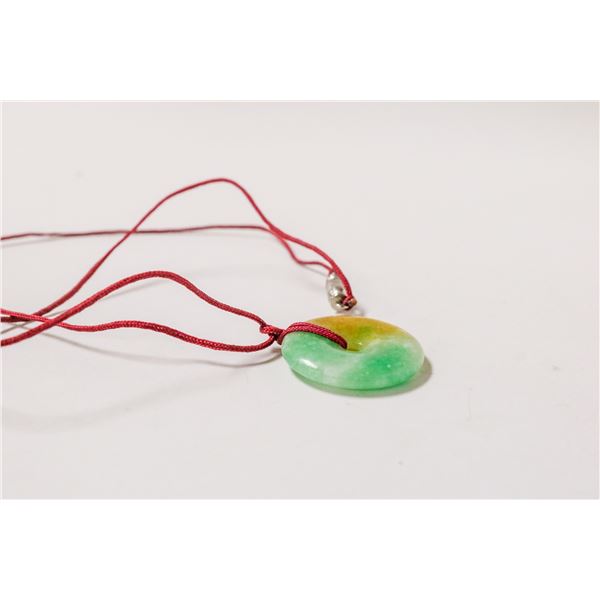 ASIAN JADE PENDANT NECKLACE