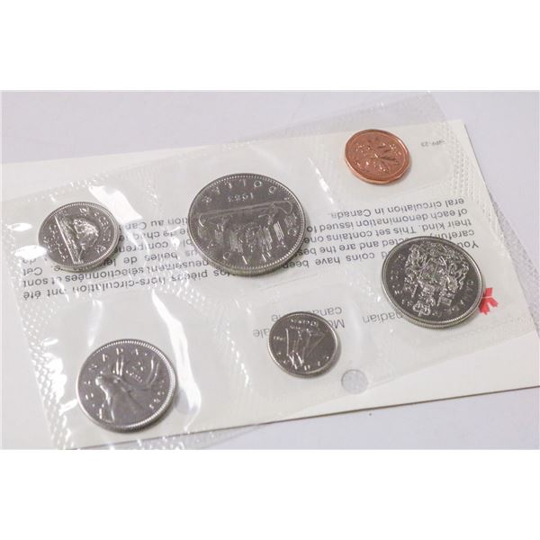 1983 CANADIAN PROOF COIN SET WITH DOLLAR