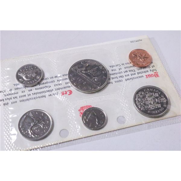 1976 CANADIAN PROOF COIN SET WITH DOLLAR