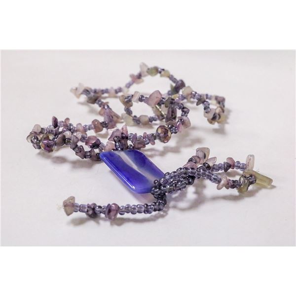PURPLE AGATE STONE NECKLACE WITH LARGE PENDANT