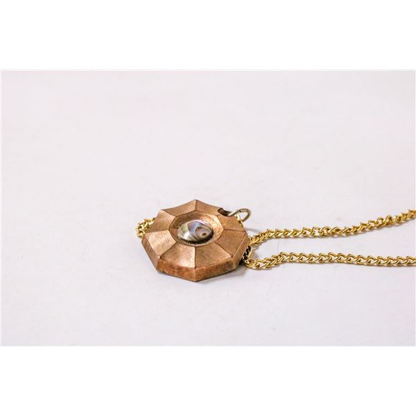 1960S GOLD TONE NECKLACE