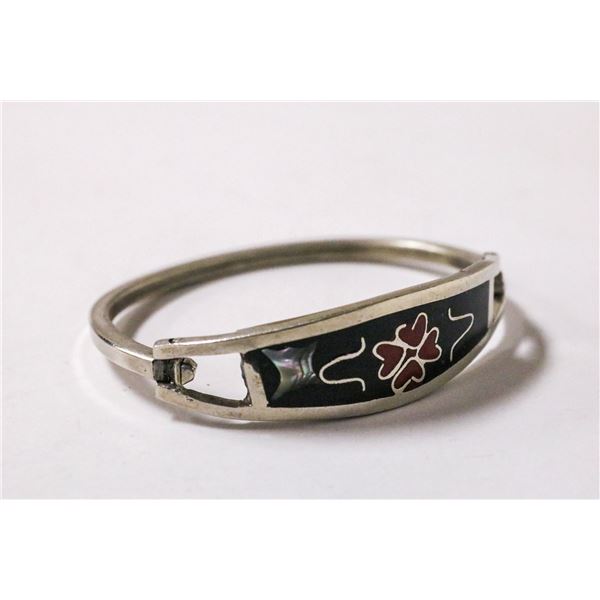 MEXICAN SILVER BRACELET WITH FLORAL INLAY