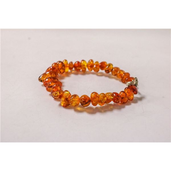VINTAGE AMBER BEADED BRACELET