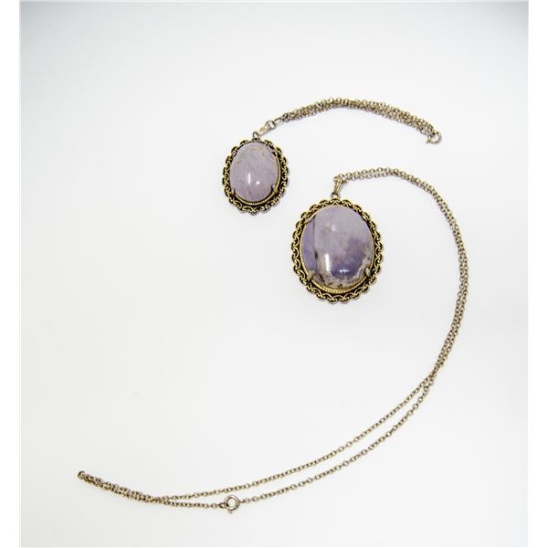 PAIR OF VINTAGE NECKLACES WITH LARGE PURPLE
