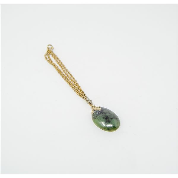 GOLD TONE BRACELET WITH GREEN STONE CHARM