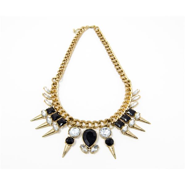 LARGE GOLD TONE FASHOIN NECK PIECE WITH BLACK AND