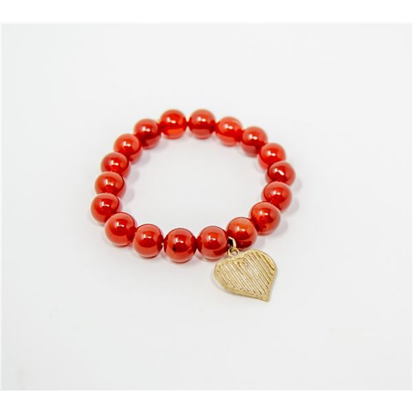 RED JADE BEADED BRACELET WITH 10K GOLD HEART