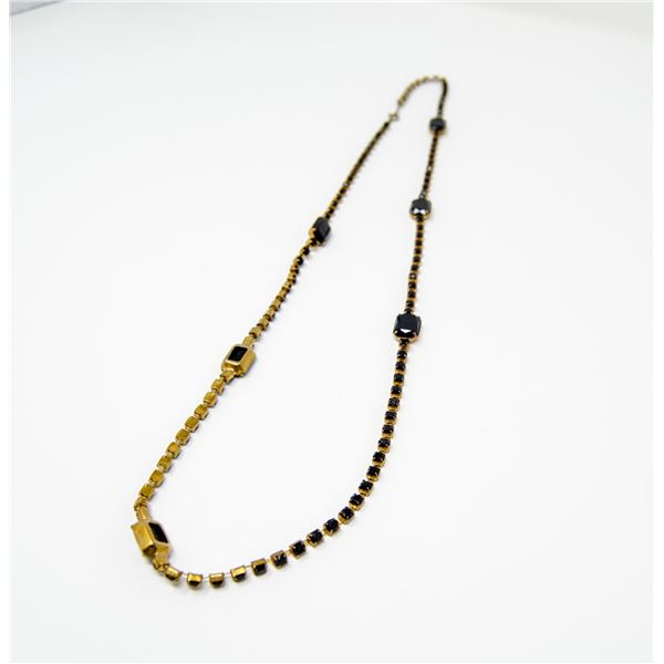 COSTUME JEWELLERY NECKLACE