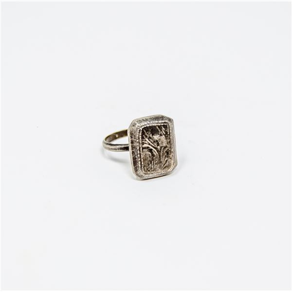 925 SILVER LOCKET RING SIZE 7
