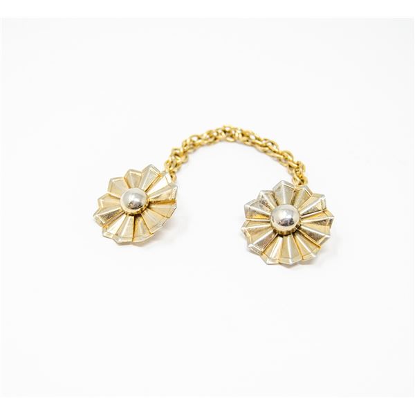 VINTAGE CAPE CLASP GOLD TONE