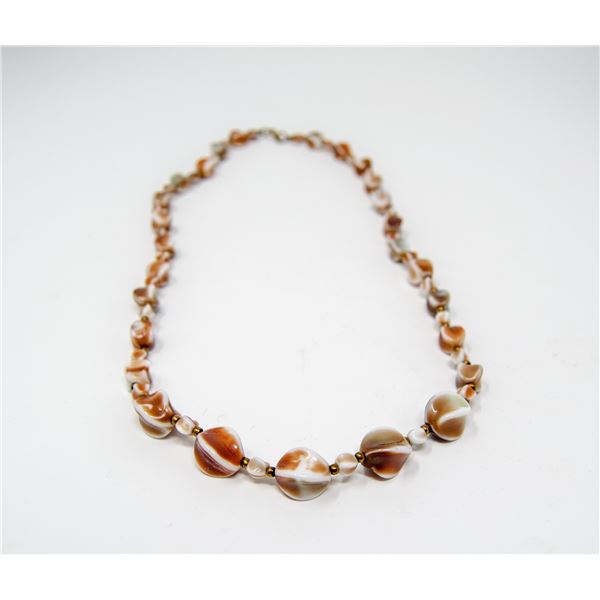 22" GLASS BEADED NECKLACE WITH GOLD TONE BEADS