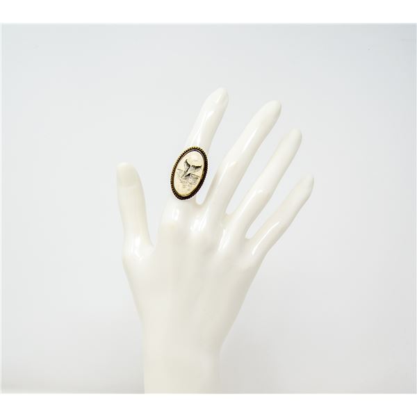 STERLING SILVER RING WITH WHALE TAIL DESIGN