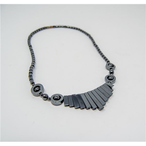 VINTAGE HEMATITE COCKTAIL NECKLACE