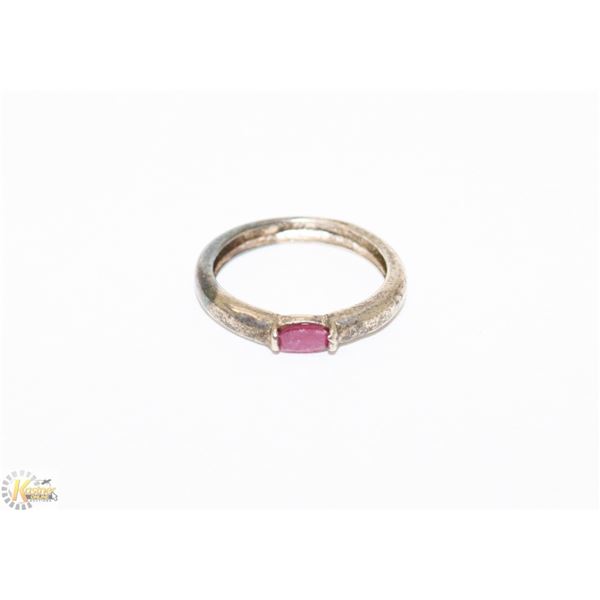 925 SILVER BAND WITH PINK AND RED STONE SIZE 6