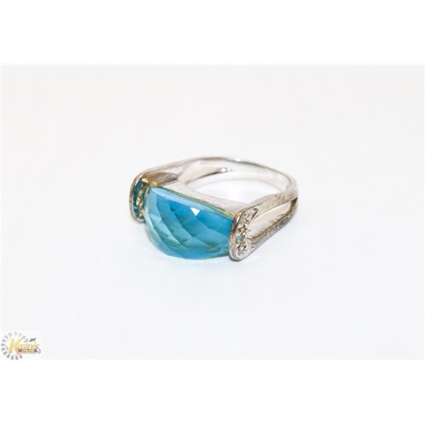 925 SILVER RING WITH BLUE STONE SIZE 6