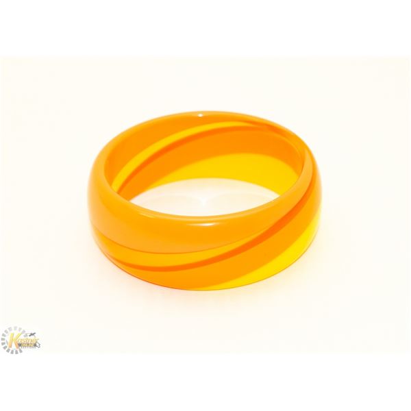1960S POP ART PLASTIC BRACELET YELLOW AND ORANGE