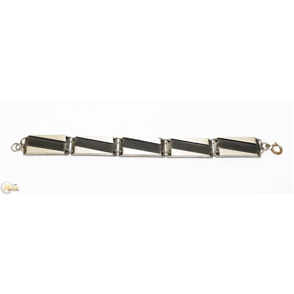 DENMARK DESIGNER BRACELET WITH BRUSHED BLACK