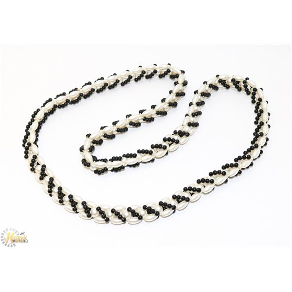32" WHITE AND BLACK BEADED NECKLACE