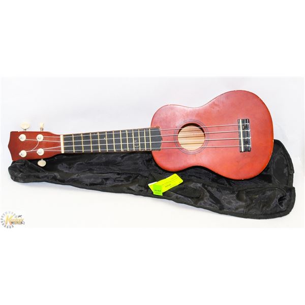 VINTAGE WOODEN UKULELE WITH GIG BAG