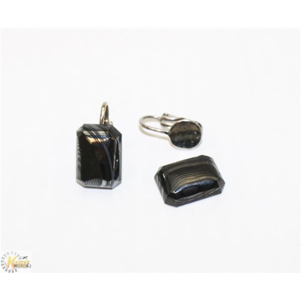 BLACK STONE CLIP EARRINGS