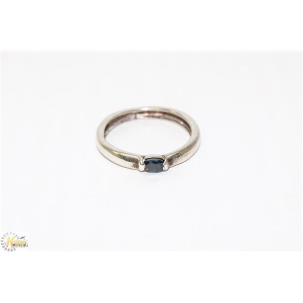 925 SILVER RING WITH SMALL CUT EMERALD SIZE 8