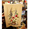 Image 1 : LARGE CREWEL ART FLORAL WALL HANGING 25 X 38