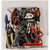Image 1 : BIN FULL OF TAILORS SCISSORS ASSORTED SIZES