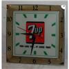 Image 1 : 7 Up Clock