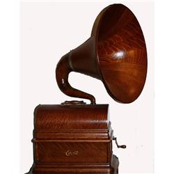 Opera Phonograph - Wooden Horn
