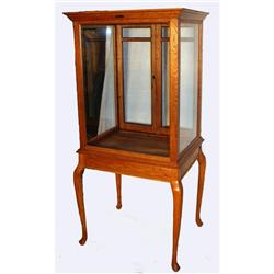 Display Cabinet Sun Mfg. Co. Ohio