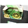 Image 1 : JOHN DEERE DIECAST TRACTOR 1927 BOX