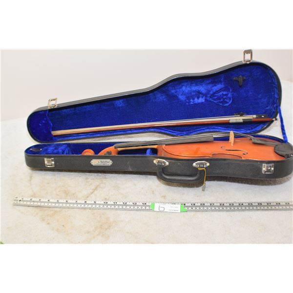 Skylark Students Violin + Case