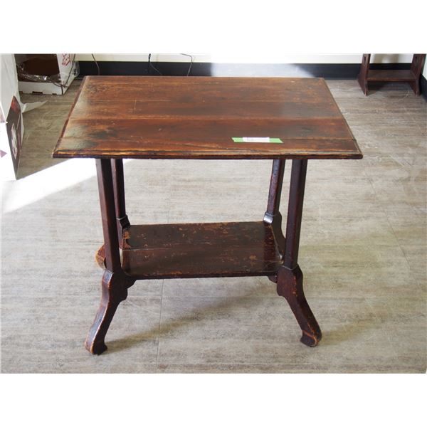 VINTAGE WOODEN TABLE (NEEDS REPAIR) (30 L X 21 W X 28 TALL)