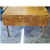 Image 3 : 2 DROPLEAF TABLE (46 IN LONG 24 IN WIDE CLOSED) (2 LEAVES 11 IN EACH)