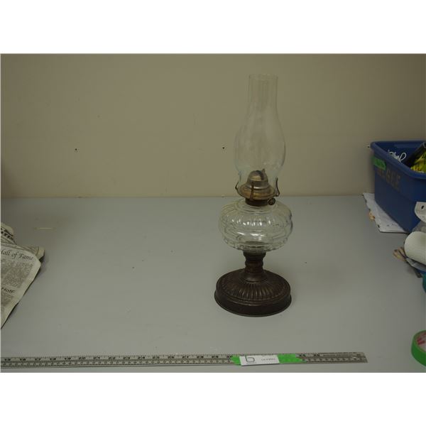 Vintage Oil Lamp With Chimney