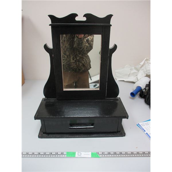 Jewelry Box With Mirror (17"l x 65"w x 21.5")