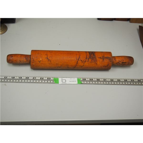 VINTAGE WOODEN ROLLING PIN