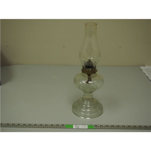 OIL LAMP (SMALL CHIP ON SIDE) PLUS CHIMNEY