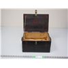Image 3 : WOODEN STORAGE BOX (12 X 8 3/4 X 6 3/4 IN TALL)